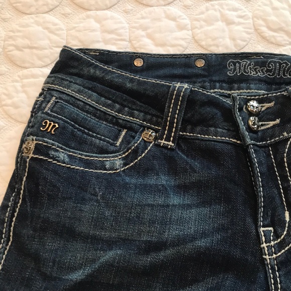 {Miss Me} Embellished Back Pocket Bermuda’s 28 - Picture 7 of 7